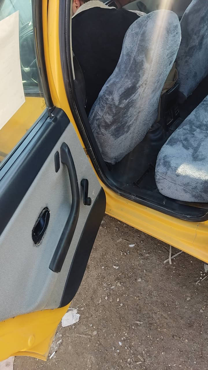 سلام عليكم سياره سمند موديل 2010 تخم تاير جديد مكينة وكير مكفول العنوان مدينت الصدر *********** السعر 28
