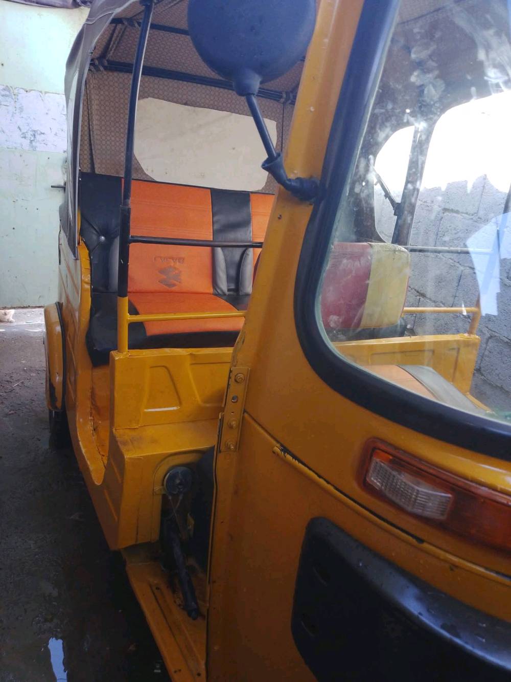 سلام عليكم تكتك موديل 19 بشهر 10مصبوغة جماليه مكينه خير من الله أوراق كاملة كبل لترقيم السعر 4800 وبيهة مجال الطيبين اني مكلف بنشر ***********موجود واتساب
