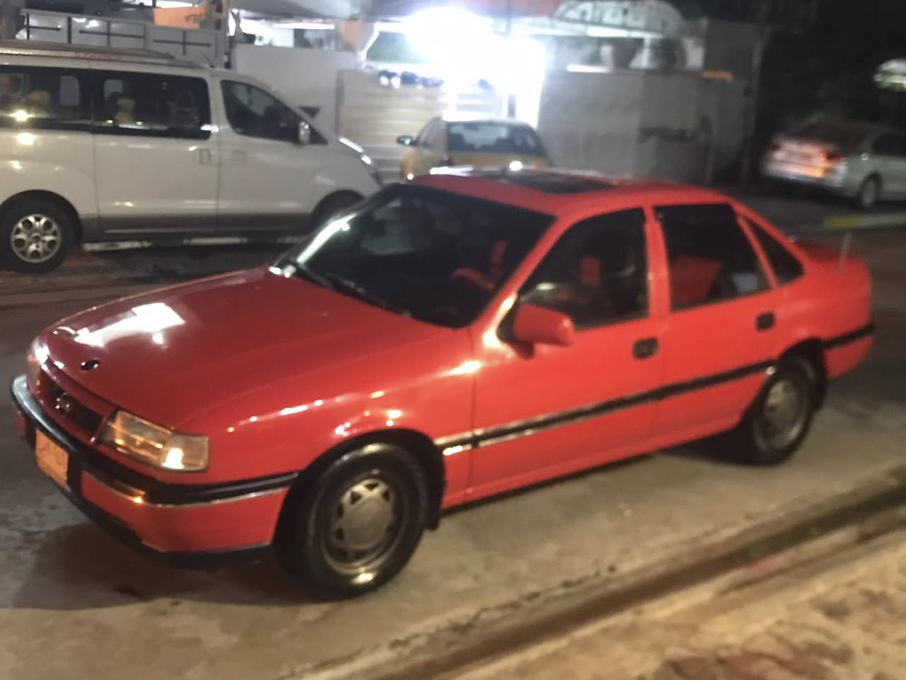 اوپل فكترا للبيع
موديل 1992.  مشروع وطني سنويه 2027 شهر 9 ينتهي + دفتر بانزين موجوده شرط تحويل
حجم 20 شرط گير او محرك  او اريفلو كبس بيلاد اوتدفئه او  (تبريد ) بيلادي شغال فول ثلج شرط ثلج
بدون اي ضرر مابيه ولا ضربه فقط مصبوغ جماليه 4 تايرات جديده مع ويل اسبورتي خاصه باوپل مسجل شاشه ايباد+ كامره خلفيه HD
جامات اماميه كهرباء سياره كامله مكمله برغي واحد مابيه نقص 
سعر (52) اوبيه مجال للطيبين اخواني شراي يخابر او يدلل ***********
مكاني كركوك واحد اذار قرب محافظه جديده
