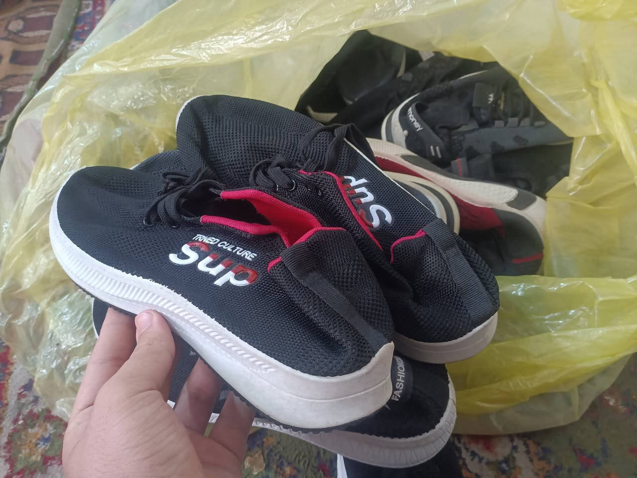 احذيه فلات طبي مريحه جدا جميع القياسات متوفره
لبيع جمله فقط 
رقم الهاتف ***********
