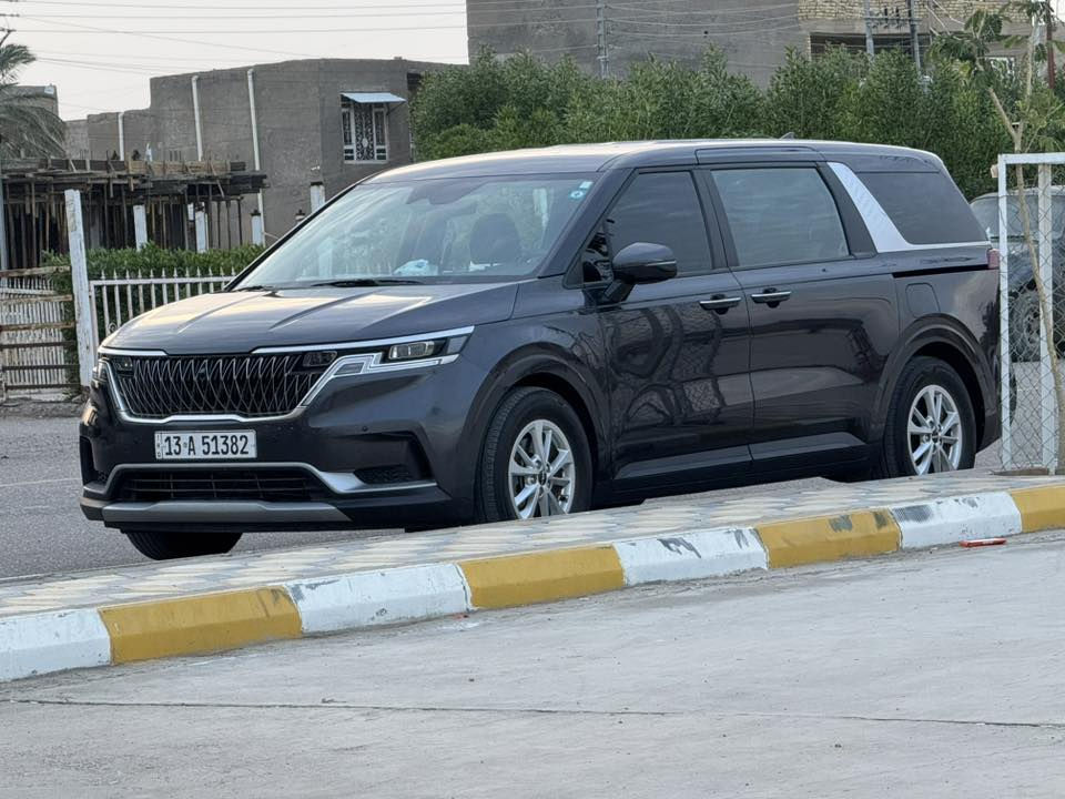 كيا كرنفال موديل ٢٠٢٤ رقم ميسان شهداء وارد امريكي بيه بنيد مبدل وصبغ وتعمير بارد بالجاملغ الامامي الايسر بدون صبغ المواصفات المعروفة السيارة ماشيه ٣٥ الف مايل السعر ٢٥٠ $ وبيه مجال مكان السيارة ميسان قضاء علي الغربي 
***********
***********
