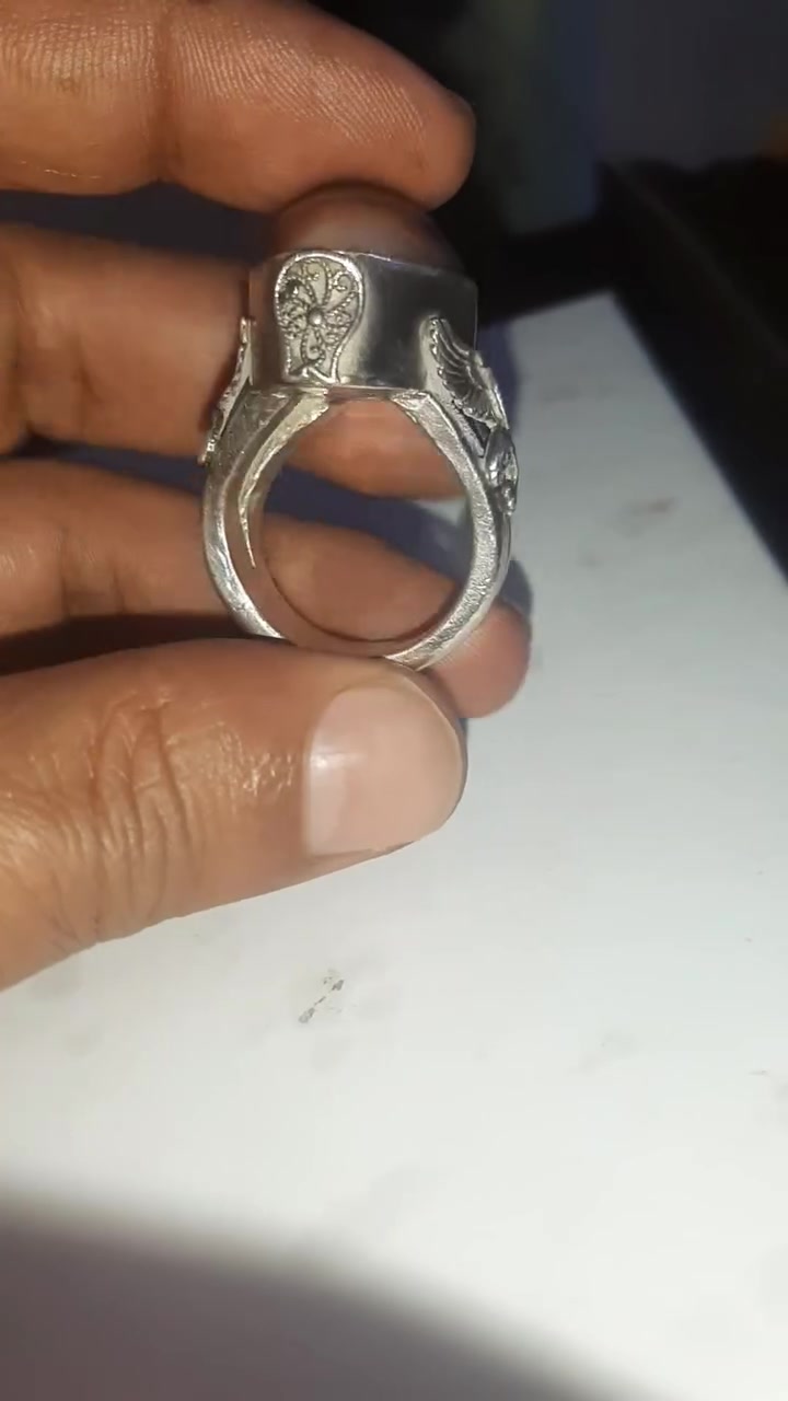 صياغة ثقيله تقريبا ٣٢ غرام صياغه أمير حسب المصدر


**إذا كنت صاحب هذا الإعلان وتريد حذفه لأي سبب، رجاءا أرسل رسالة إلى الدعم الفني**