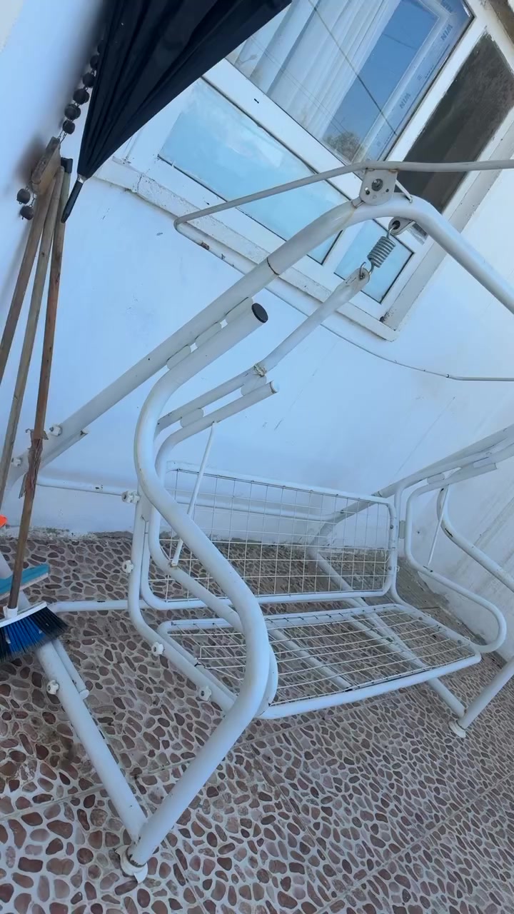 السلام عليكم كاونتر تركي خشب للبيع  200 وبي مجال  مرجوحه80 الف وبيها مجال مغسله كامله بسعر 65 الف نضيفه جدا العنوان / اربيل الزيتون /
الرقم / +964 750 760 9608
0774 016 0525
