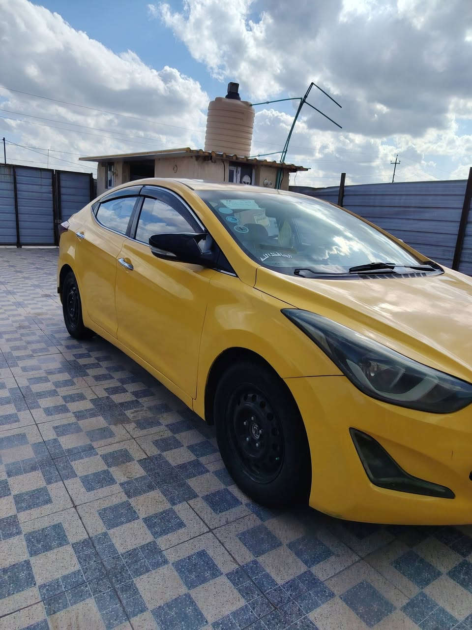 سلام عليكم انتره للبيع خليجي االسعر ٩٥  موديل 14  فول مواصفات للأخير بصمه فتحه تحكم ٣ انضمه قياده اشاير مري منضومه زنون
حداديه صدر جديد
مكينه مفتوحه
حادثها خلفي قبق جنطه بالحوض شبر تصليح بدون معجون. وشاصي خلفي جهه اليمنه شبر
سونارها مرفق وموضح تفاصيل كلها ذاكرها اليتصل ليكلي شبيها 
عنوان بغداد ناحيه الرشيد /***********
