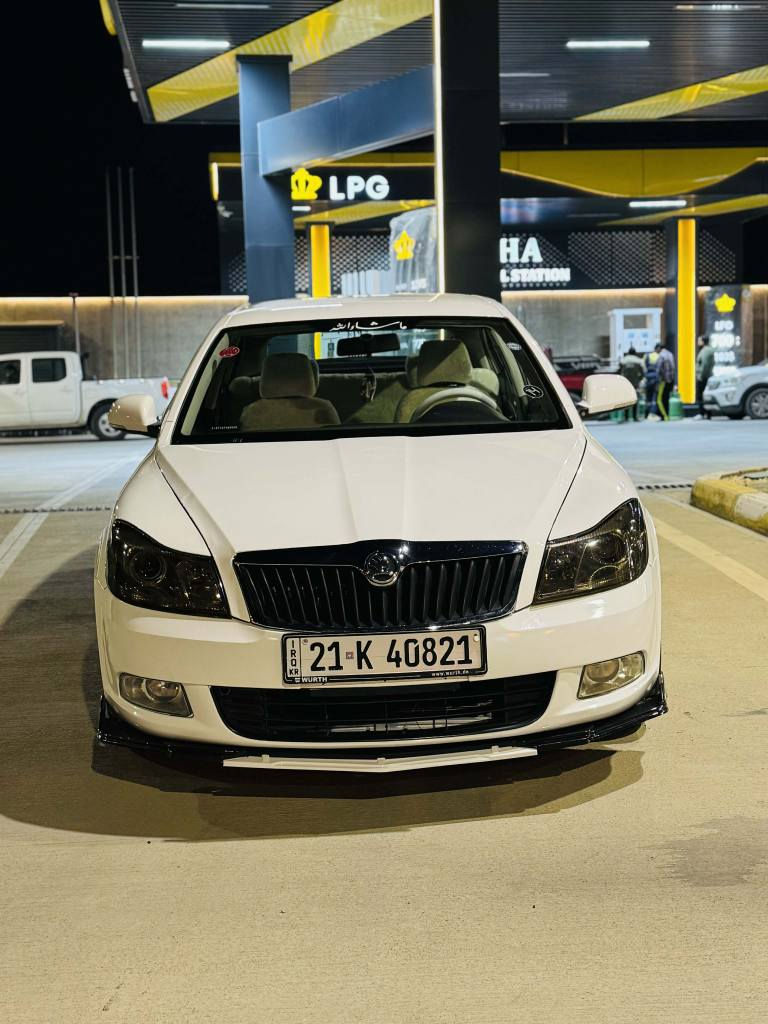 سـکـۆدا  ماشاء الله نمونە لە جوانی
 2011 گێر عادی 
مەکینە 16 بیلاد
سەنەوی تازەیە 
هەزەی تازەیە 
سەیارەکە بێ مەسرەفە تەکسی بووە پێشتر
62 گەڵاو معامەلە   *********** السليمانية, العراق
