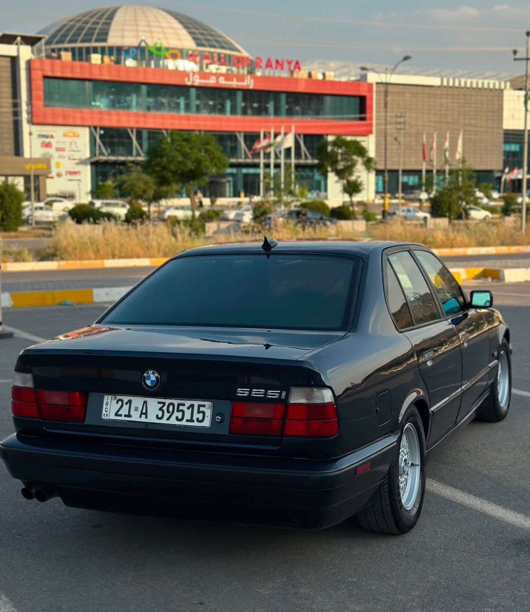 BMW e34 525iA 1995
سڵاو هاورێیان ئەم سەیاره بۆفڕۆشتن 525بیلاد تۆماتیک مۆدیلی 1995جە گێڕو مەکینەو کارەبایەتی بەشەرت ڕەنگی نیلی حام بۆیاخ بێلێدران چوارتایەو ویلی حەسیری لۆکی لە ژێرە
ABS کوشنجڵد تەلەفونی بیلادی دەبڵ ئێرباگ ناوفۆرمیکا چوارجام کارە با  
Mپێش گەورە دەحامی
سەنەوی ساڵێکی ماوە بەسەر چێت بەناوكردن  وەکالەو خرامە و هەمو شتێکی بە شەرتە 
شوێن رانيه *********** رانية, السليمانية
