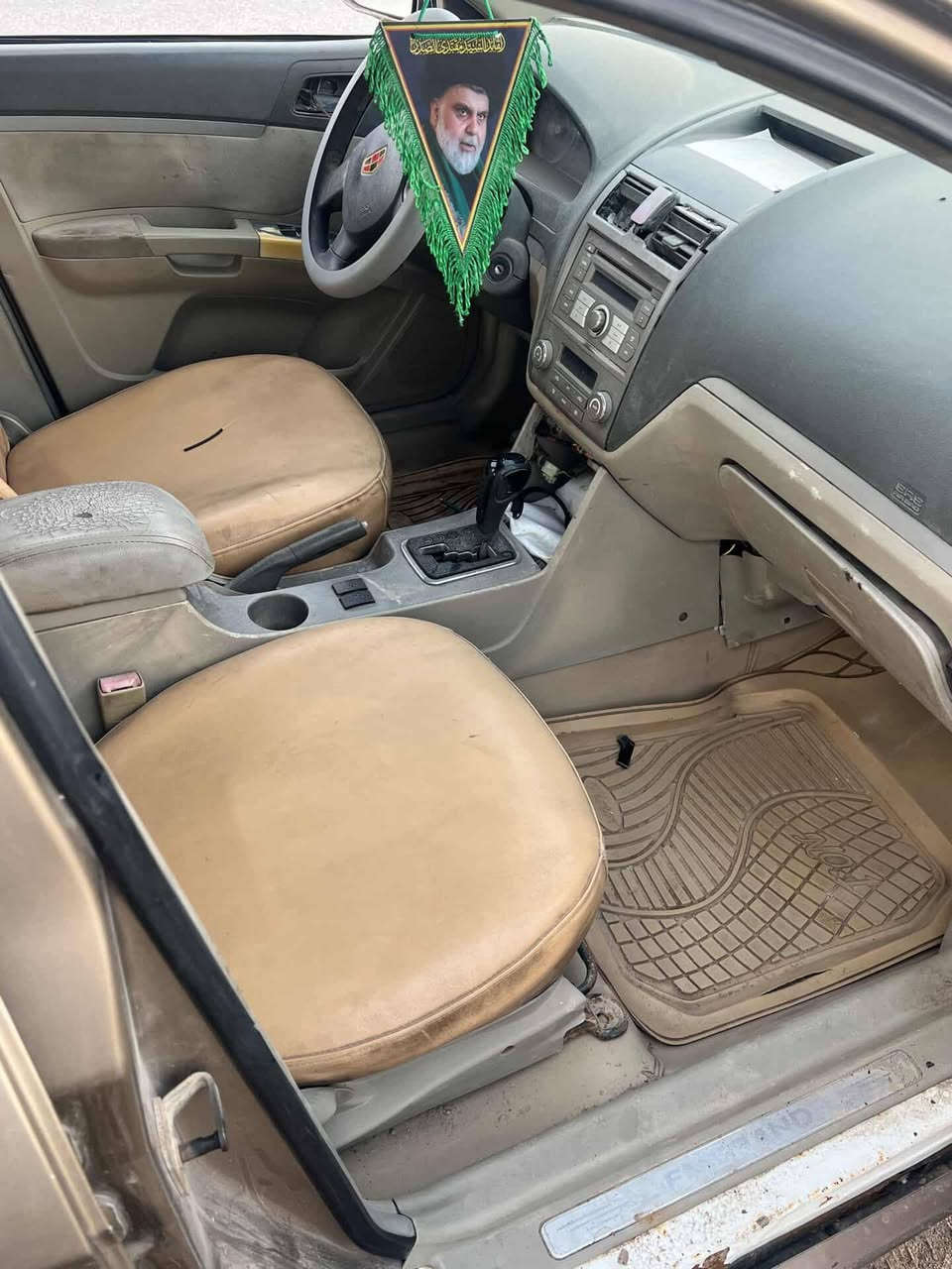 بيع سياره
رقم بصره 

تحوير مكينه وكير بيكاجو

راعيها بصره

تريد تحويل موجوده يحولك 

عنوان بصره شط عرب الكباسي

استفسار ***********

سعر 26 وبيها مجال
