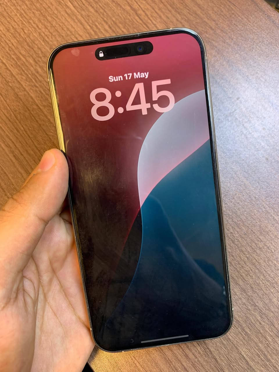 للبيع
‏iPhone 15 Pro Max
ذاكرة 256GB
🔋 البطارية 94%

✅ لا مفتوح
✅ الجهاز نظيف جدًا والاستخدام مرتب
✅ كلشي شغال بدون مشاكل

 السعر: 1150 وبي مجال بسيط

 للاستفسار: ***********
