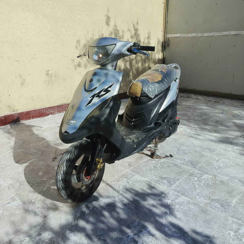 عدله بلاديه مفتوحه بس ولفات 
بوشه وبستم بلاد 
نكره سلف بكل وكت
رايدها ب600 وبيها مجال مكان ابولخصيب حمدان 
*********** البصرة, العراق
