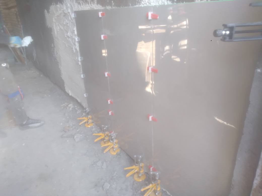 خلفة بورسلاين الواح من داخل ام قصر 
تمت المباشرة في احد المواقع التابعة لنا والموقع الكائن في منطقة التنومه 
خلفة سيراميك جداري وارضي وبورسلين وبايات درج ع المتر ومقطوعة
***********
اعلان خلفة من 
 مختص باعمال السيراميك الجداري والارضي والبورسيلن الجداري والارضي وبأسعار مناسبة وعملي 
واشتايكر ايضا 
 ***********
داخل وخارج المنطقة 
وجميع مناطق البصرة

مع كادر بناء ولبخ
