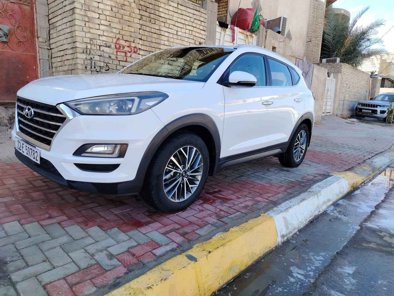 السلام عليكم // توسان خليجي موديل 2019 ماشيه 150 فول عده البانوراما رقم اربيل بأسمي تحويل مباشر هزه وبراد جديده فقط بارد كد شبر بل باب الخلفي دعاميه الاماميه صبغ وكم  رصعه خفيفات ما لاعب بيهن السعر 190 ورقه مكاني بغداد المنصور هاتف ***********
