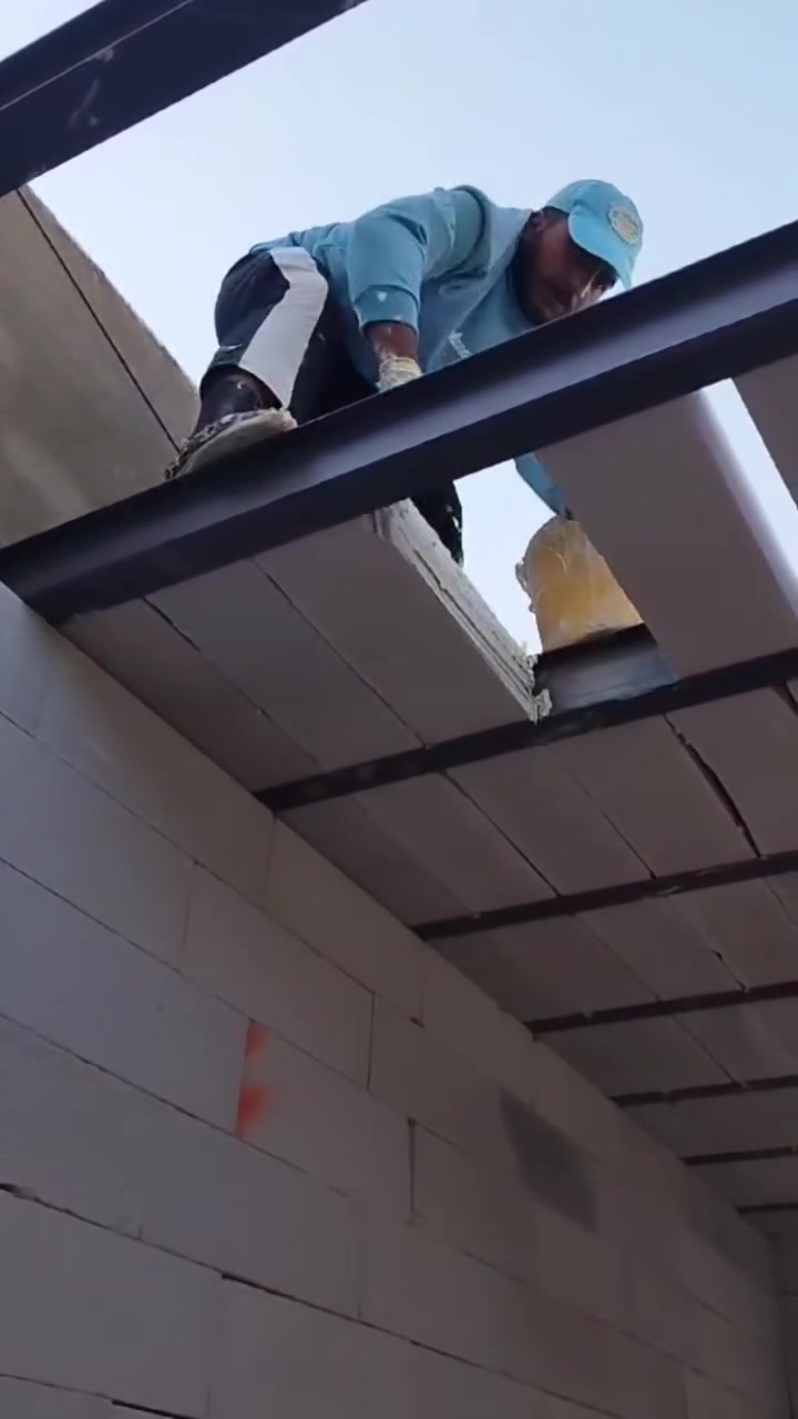 السلام عليكم خلفه بناء وعكاده ثرمستون طابوك شغل درجه اولى استلام مهندس عملي داخل بغداد فقط ***********

