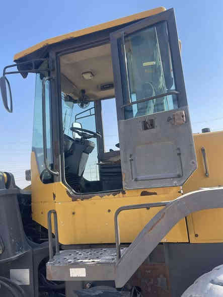 سلام عليكم شفل للبيع موديل 13 حجري درب البحار مرقم ذي قار سعر 255 مكان سوك الشيوخ الاستفسار ***********
