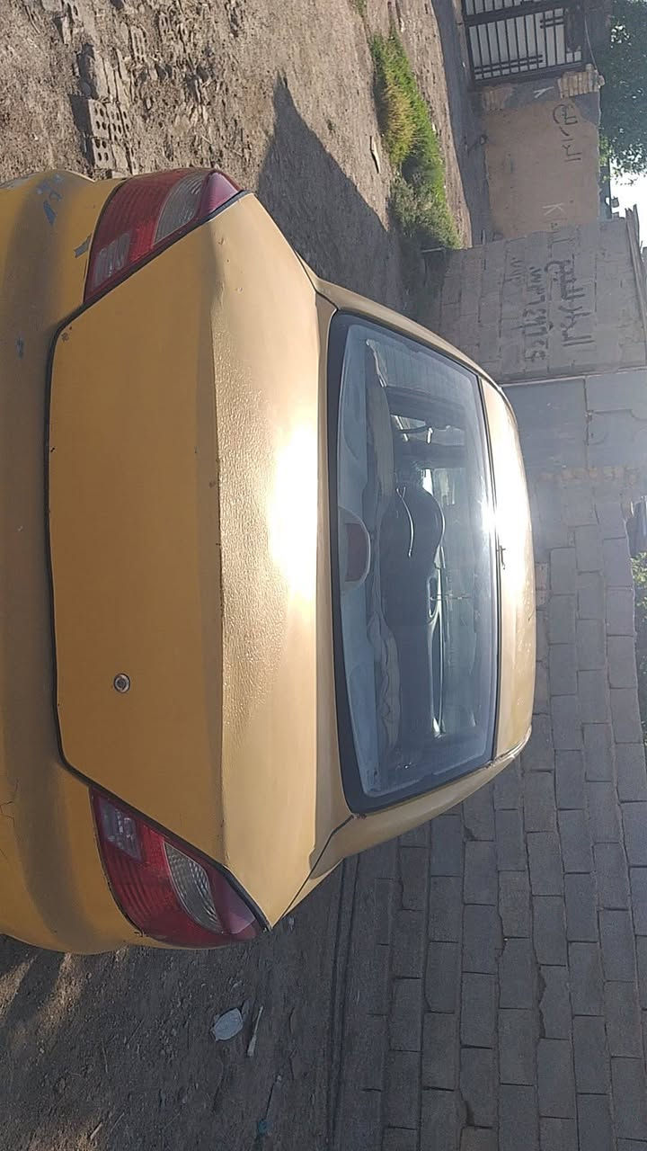 السلام عليكم كيا ريو موديل 2001للبيع كير عادي
رقم بابل مصفرة هيى كير محرك خير من الله كشرتها،نضيفه 

شوفة العين تريد تحويل اتريد وكاله /عنوان كوت /ملاحظه بيها منضومة،غاز مشدوده،كامله//أمراوس ،بكيا بسته ماكوشكال اراوس

السعر 28 /الاتصال ع الرقم ***********
