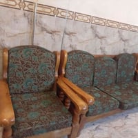 للبيع تخم صاج كلاسيكي 7 مقاعد نظيف 150 وبي مجال للتواصل 07723180919 بغ...