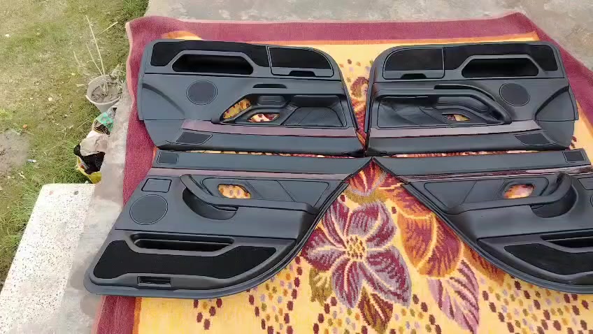 سلام عليكم من رخصة الأدمن المحترم تخم بطاين اسود كاملات مقفلات 
***********
***********
