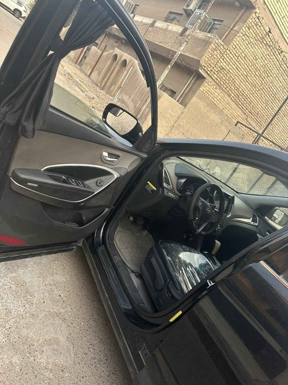 السلام عليكم سنتافيه سبورت
  للبيع موديل   18السياره خير من الله كامله مكمله حادثهه بجم بدون اي دواخل سونار كدامك 
تحكمات استيرت 
شاشه
زنون
تحكمات كشنات 
مكان السياره الدولعي 
للاستفسار ***********
