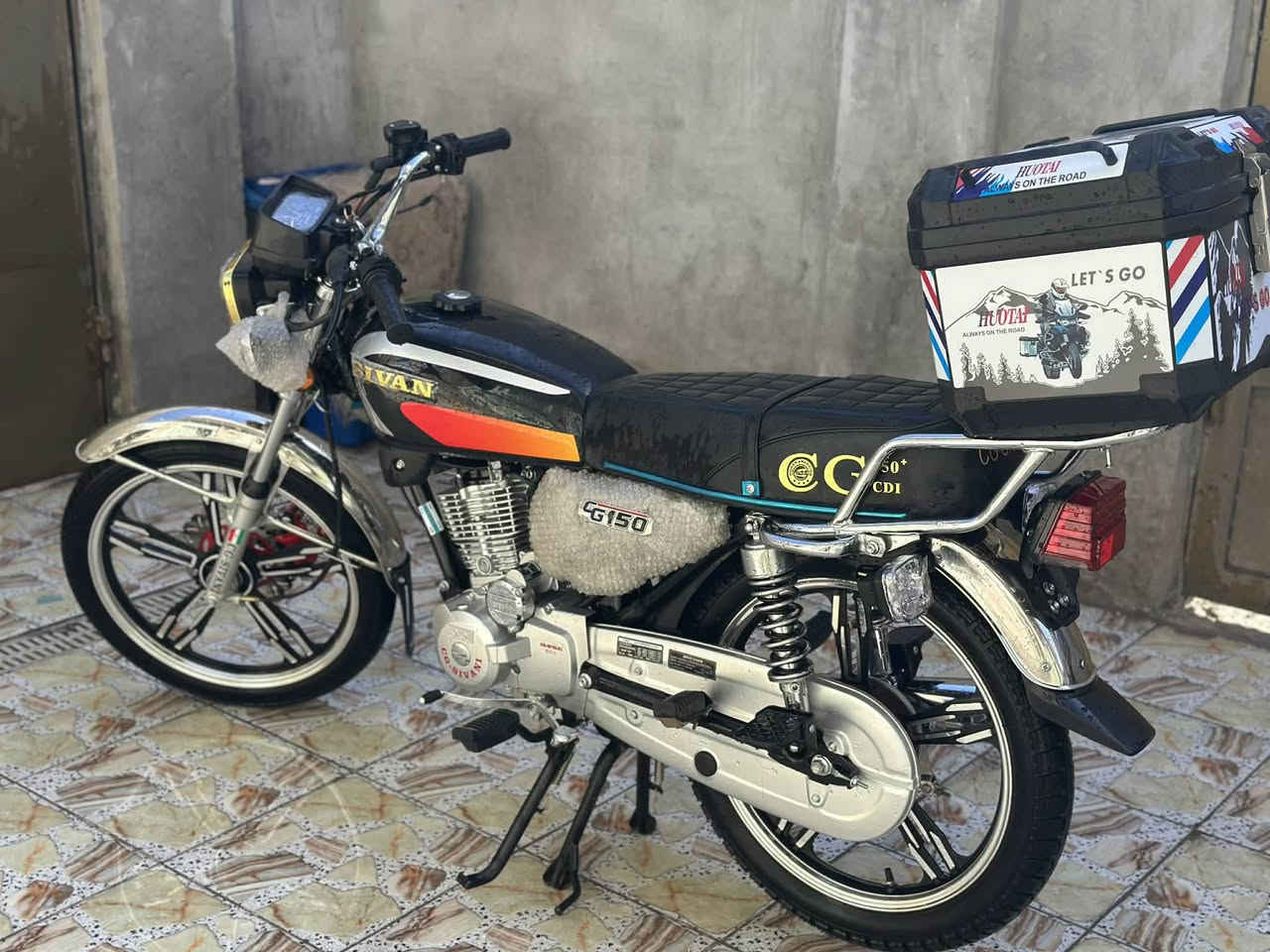 يا الله...
دراجة سيفان موديل 2025 طالعة بشهر 10 ....
دراجة كلش نظيفة خير من الله استخدامها جداا قليل..
اوراق أصولي!!!
السعر 850 وبيها مجال بسيط حك الجية 
 مكانها طويريج 
للاستفسار ***********
               ***********
