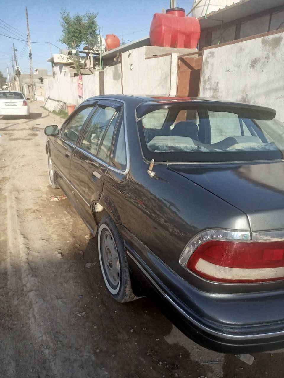 برنس 94انبار كير عادي محرك شرط صبغ عام نقصها بس تبريد كهربائيات كلها شغاله مابيها اي نقص تخم تاير ابو خط الابيض باتري جديد نضافه داخل وخارج السياره نشاط فول اي خريطه مابيها عقل ضفيره كلشي بيها جديد مال جناي السعر 37وبيها مجال بسيط اتصال
***********
***********
