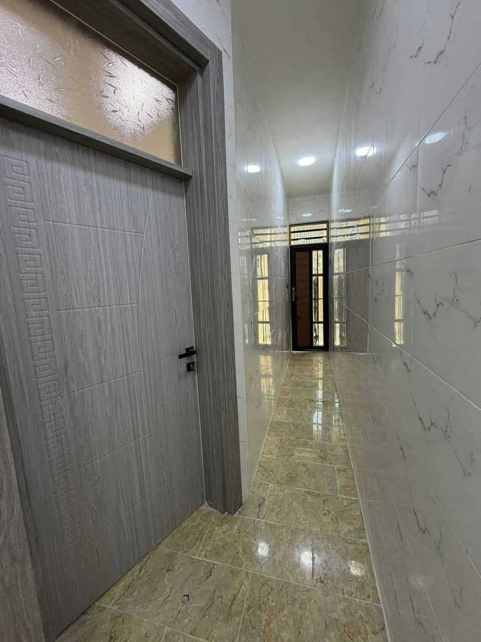 ء
بيت لبيع الشعب شارع عدن مقابل مطعم حجي عادل

المساحة 100 م 

لاستفسار 
مكتب بغداد لوساطة العقارية
***********
***********
