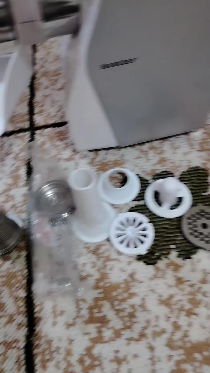 مثرامة لحم عدد 3.ثلاثه وحده منهن كامل ملحقات وثنين بدون ملحقات
المثرامه الكامله سعرها 20
مثرامات 2 بدون ملحقات سعر الوحده 10آلاف
ومثزامه مع خلاط سعرها 5آلاف


**إذا كنت صاحب هذا الإعلان وتريد حذفه لأي سبب، رجاءا أرسل رسالة إلى الدعم الفني**