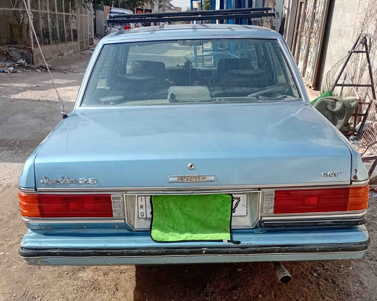 للبيع سوبر  موديل  ٨٢  محور  محرك  وكير  ونجي  لا صرف دهن  ولا تبخير  على  الفحص كلشي واضح في الصور 
معمره  عام  صبغ كهربائيات  تخم تاير  ويلكب ابلادي كله شغاله  السياره بسمي  الاتصال  على الرقم  ***********  وبيه مجال حك الجيه  وشكرا
