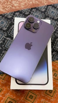 14 برو ماكس 256 ماستر   بطاريته 83 نظافته 100 ملحقاته كامله مكفول سعره...