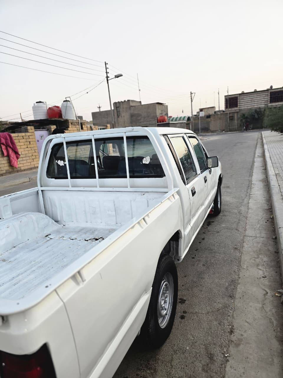 سلام وعليكم بيكم مستوبيشي مديل 97   حداده جديده تخم تاير جديد سياره بلاديه وجديده  السياره جديده ومانقصه برغي مكاني البصره االمدينه السعر 38 وبيه مجال والشراي يتصل ***********
