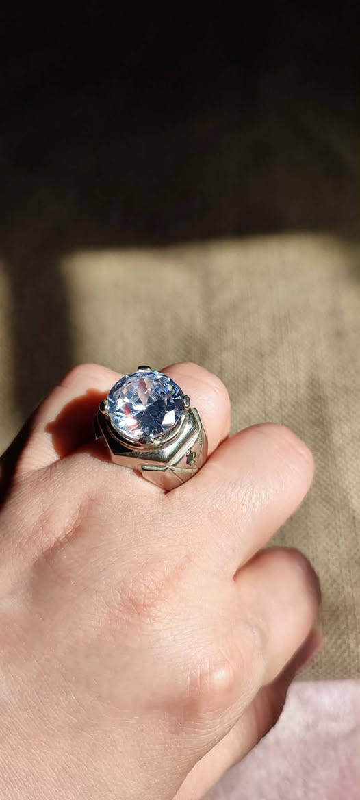 خواتم انتيك نحاس ابيض موزنايت يدك فول بالجهاز نحاس خالص وليس طلاء قطع تحف ومميزة سعر القطعه القياسات ١٩ ٢٠


**إذا كنت صاحب هذا الإعلان وتريد حذفه لأي سبب، رجاءا أرسل رسالة إلى الدعم الفني**