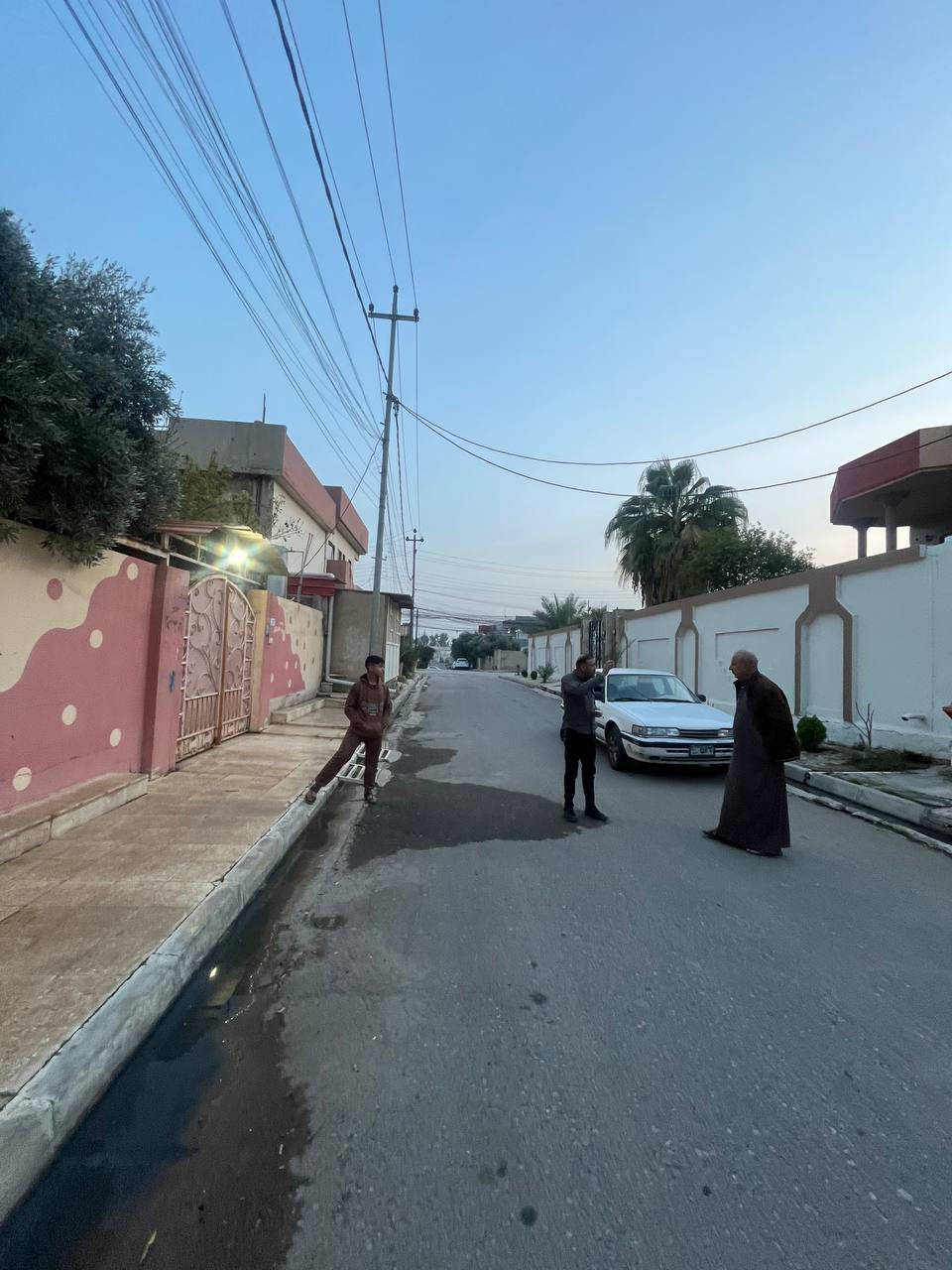 اعلان  7 

دار للبيع - العركوب قرب جامع العركوب 

600م ( 42م✖️14م ) طابق واحد استقبال صالتين ثلاث غرف سند زراعي

💲السعر على تلغرام 
https://t.me/walidhamo
🏢 مكتب النجمة للعقار
📍 الموقع: بعويزة – قرب محطة السادة
📲 ***********
📲 ***********
