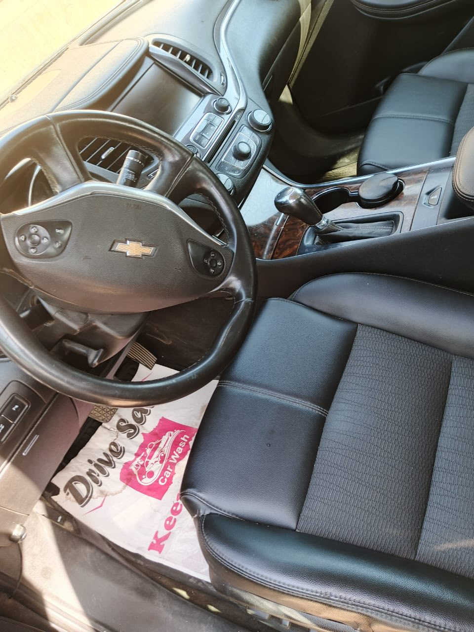 سيارة شوفر ليت امبالا 2015 لون رصاصي غير محدد لون الشذرة 7 الوان السيارة خير من الله وارد امريكي الحادث مالها بنيد جاملغ مصلح امريكا زائد ضربه خفيفه جاملغ وجانب تصليح العراق المحرك 3600 بساتم أكاديا تبريد ثلج السيارة خير من الله  وسعر جدا مناسب بالنسبة للنظافة 125$ وبيها مجال اتصل وتدلل و ليگول ليش سعرها مناسب اگله  بيع بسبب الظروف وبالعافية على الياخذها 
***********
