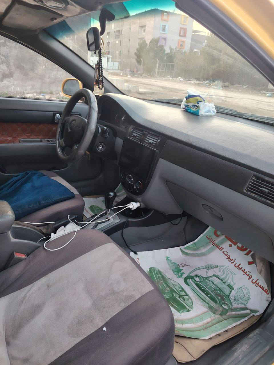 سياره اوبترا نقص ما بيها 70$.    ***********
