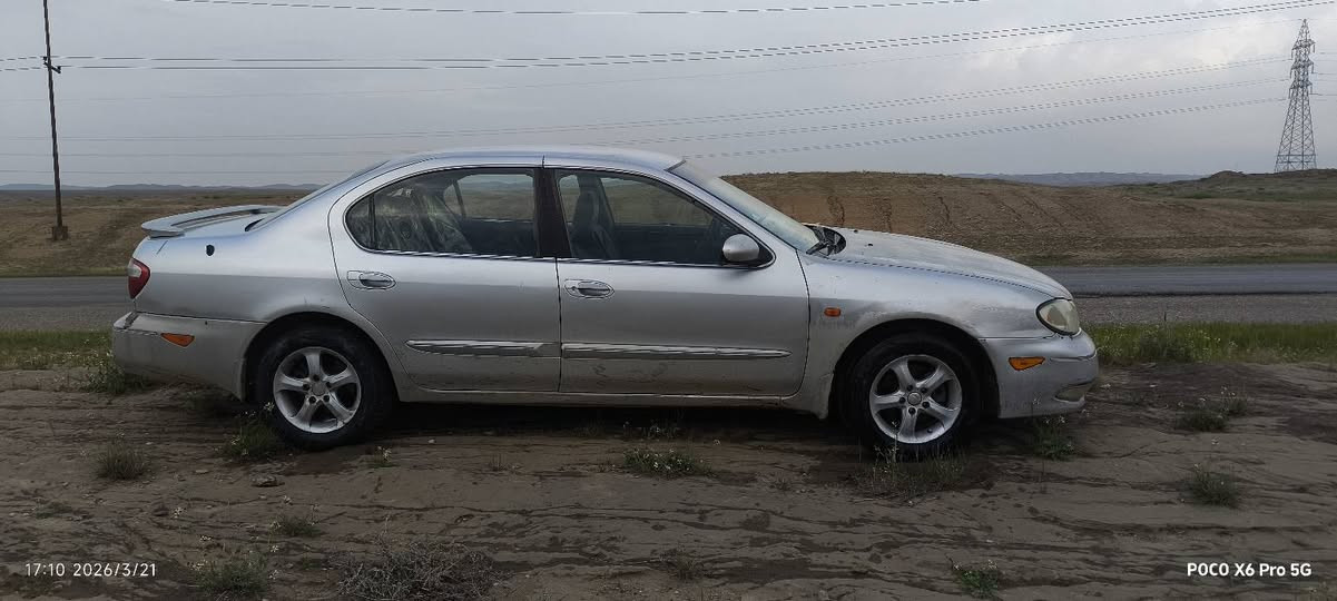 نيسان مكزمه للبيع موديل 2002 سنويه ل28كشره تريد صبغ عام رقم بغداد مكينته خير من الله  دواخل نضيفه كهربائيات كله شغال كشن كهرباء مكاني جلولاء أو هاذا رقمي *********** رايده 55بي مجال قليل
