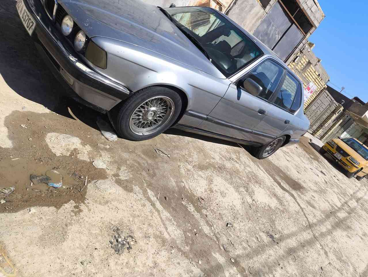 سياره بيئم 744 مكينتها 8V سلندر سياره جاهزه فتحه بل قماره
سياره رقم اربيل ب اسمي 
سعرها 65 قفل اريد مراوس براس تريله اذا اكو ولشراي يتصل علئ هاذا رقم 
***********
‏‪0773 058 4255‬‏
