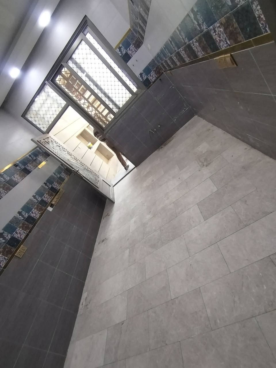 بيت الا يجار حي الكفاءات  قاطين
متكون من ٣ غرف نوم وباقي التفاصيل
الا يجار عل خاص
الاستفسار ***********
