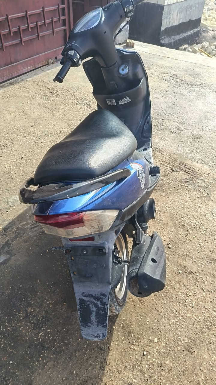 سلام عليكم دراجه ماكس عدله للبيع
دراجه كفاله عامه برغي مامفتوح بيه 
صار 4 اشهر طالعه من المعرض دراجه كامله مكمله 
العنوان كربلاء الحر 
***********
السعر 775 وبيه مجال الشراي يتصل
