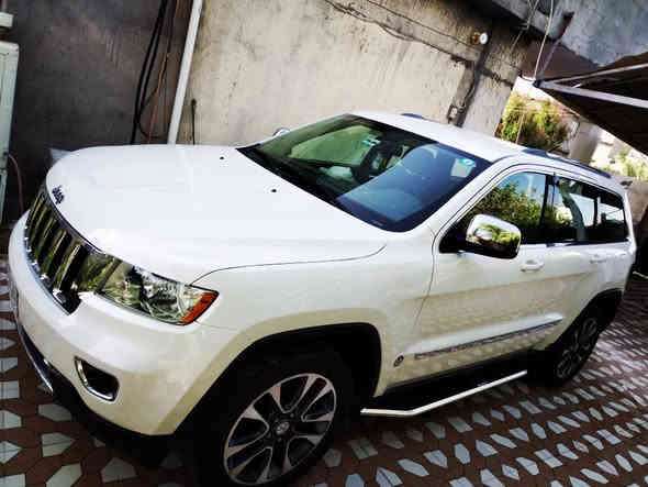 للبيع جيب لاريدو 2011 كلين
رقم بغداد بسمي مشروع وطني سنوية 2029
محرك 6 سلندر
مواصفات لاريدو معرفة 
عليهة بعض الاضافات دوس جانبية ويل 20 دبلات rt بلاجكتر عدسه
سياره كلهة وضع شركة مامفتوح بيهة برغي اني المالك الثاني
سعر 184 او بي مجال للشراي 
رقم ***********
 معى تحياتي لجميع العظاء
