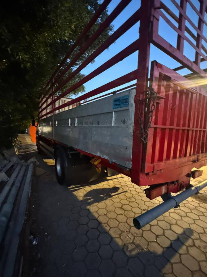 السلام عليكم بدي أوربي طول 740 الارتفاع 250 نص اجناب فافون بدي جديد ***********
مكان بصره  السعر خاص
