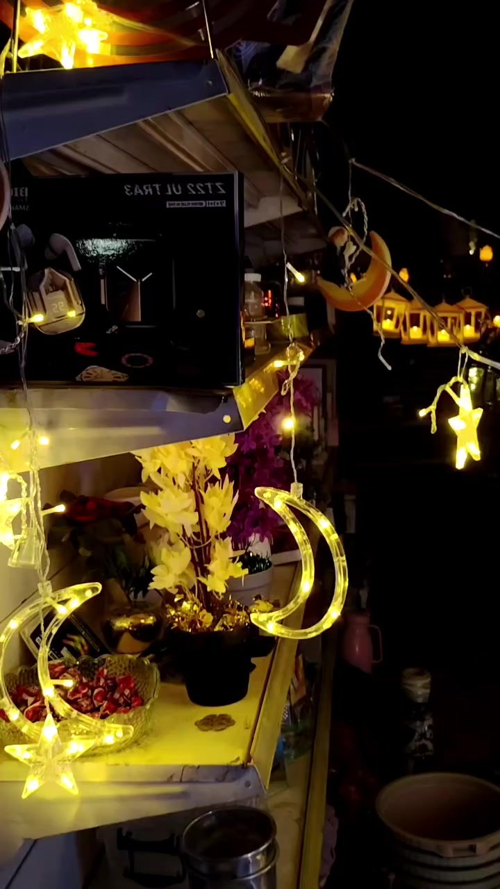 نقدم لكم مجموعتنا الحصرية من نشرات وفوانيس رمضان التي تبعث روحانية الشهر الكريم في كل ركن من أركان بيتكم.
🏮 تشكيلة فوانيس فاخرة
· فوانيس تقليدية مزخرفة بأناقة
· فوانيس عصرية بتصميمات مبتكرة
· فوانيس إلكترونية بألوان متنوعة وأحجام مختلفة
 عرض خاص:

· خصم 20% على أول طلب
· توصيل مجاني للطلبات فوق 10 نشرات 
· هدية فانوس صغير مع كل نشرية مائدة

---

📞 للطلب أو الاستفسار:
هاتف: *********** 
موقعنا تيك توك: sh.haga1000@
حساب الإنستغرام: alsh_raq@

🎯 زوروا معرضنا:
الديوانيه - الصلاحيه - شارع الجامع مجاور جنه مول 
مواعيد العمل: 8 صباحاً - 1 مساءً | 2 عصراً - 8 مساءً

---

#بيت_رمضان #فوانيس_رمضان #نشرات_مائدة #استعداد_لرمضان #أجواء_رمضانية
