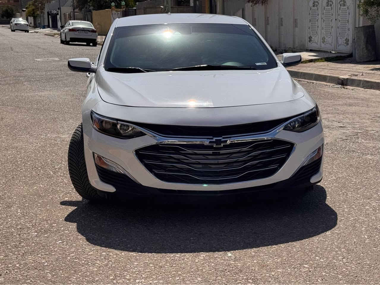 السلام عليكم ورحمه الله وبركاته 
للبيع شوفرليت ماليبو 
موديل 2024 دخول جديد رقم كاتي تترقم شمالي
المواصفات RS 
رادار امامي+مانع تصادم + تحديد مسار + رادار جانبي
شاشه حجم كبير تدعم نظام كار بلي 
كشن كهربائي 
تشغيل عن بعد + الابواب بصمه + وياها بصمات عدد 2 بلاديه
ويل كروم رياضي حجم كبير+ اطارات مشلن بلاديه بحاله ممتازه
حساسات خلفيه+ كاميرا خلفيه
سبايدر خلفي بلادي+ دبل صالنصه بلادي 
#حادث السياره فقط دعاميه امامي ….مكفوله من الصبغ والتبديل والرصعات والبارد والشخوط بدون ايرباك
موقع السياره كركوك 
للاستفسار اكثر الاتصال على الرقم 

 1G1ZG5ST9RF244966  رقم الشاصي

*********** كركوك, العراق
