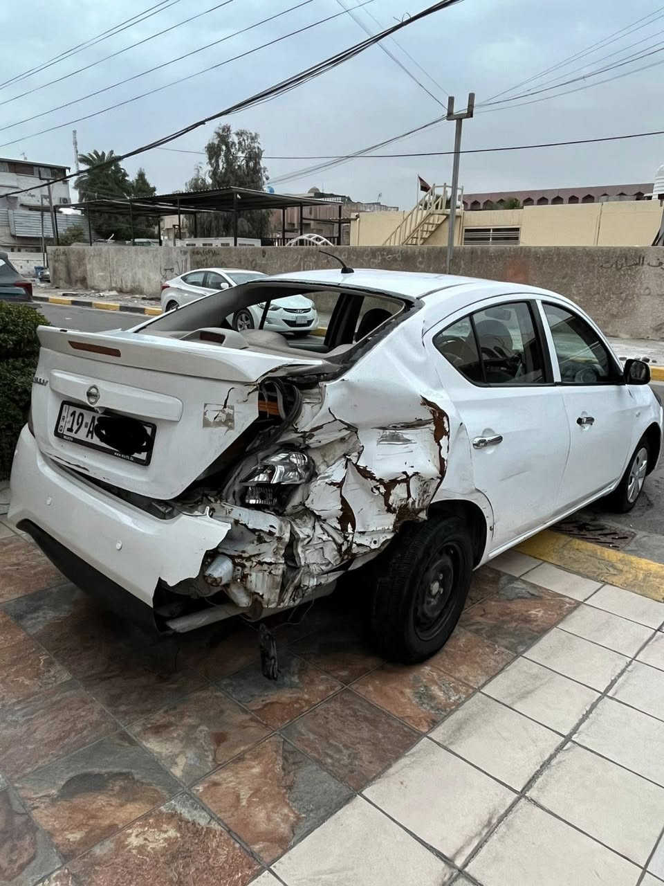 نيسان سني 2019 ابيعها على حادثها سابقاً بيها باب الامامي الايمن مبدل ايرباكات سليمة رقم كربلاء تحويل ثاني يوم السيارة شغالة وتمشي اعتذر عن المراوس مكاني بغداد شارع فلسطين للاستفسار 
***********
