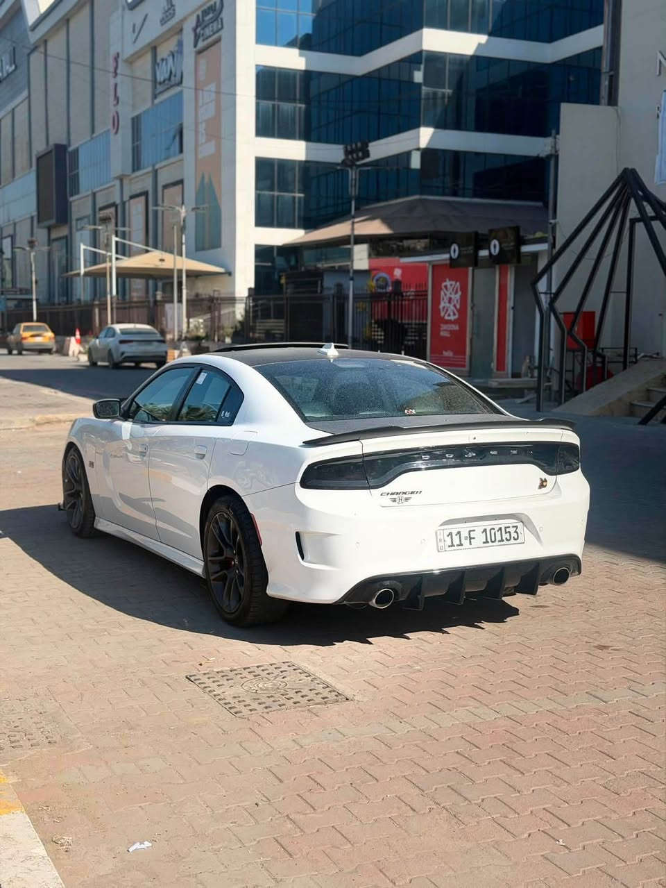 السلام عليكم شباب جارجر سكات باك6400/2021حادث قطعه واحده بنيد وبيهه صبغغ بل جاملغ اليمن نص عنوان السياره بغداد رقم صاحب السياره***********
