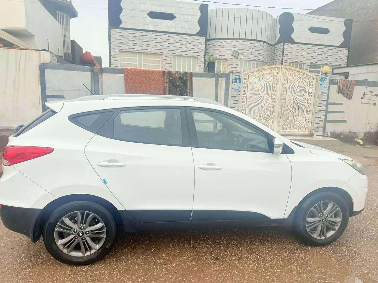 وسان خليجي 2015 للبيع
مكفولة كفاله عامة 
ماشية 123 الف كيلو متر 
السعر 160 وبي مجال قليل 
شرط التحويل 
امانة السيارة حلوه ونظيفة 
للتواصل ***********
مكان السيارة بابل ناحية الشوملي
