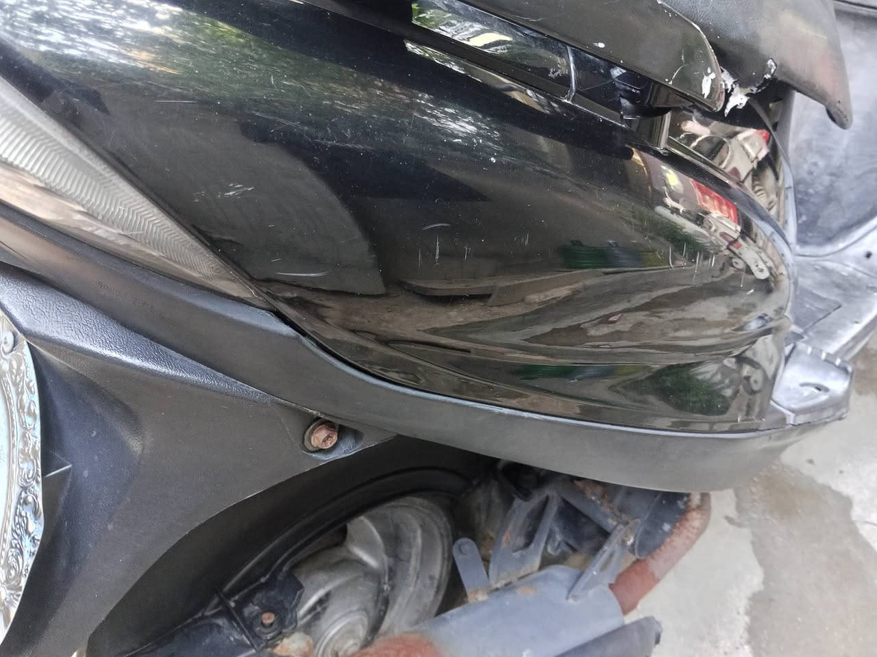 ماكس 140 نكرة سلف هندر 
لايت هورن لايت كيج سرعة 
دبلات امامي خلفي اصلي أو جدد 
العنوان الدورة المهدية *********** 
320 الف
