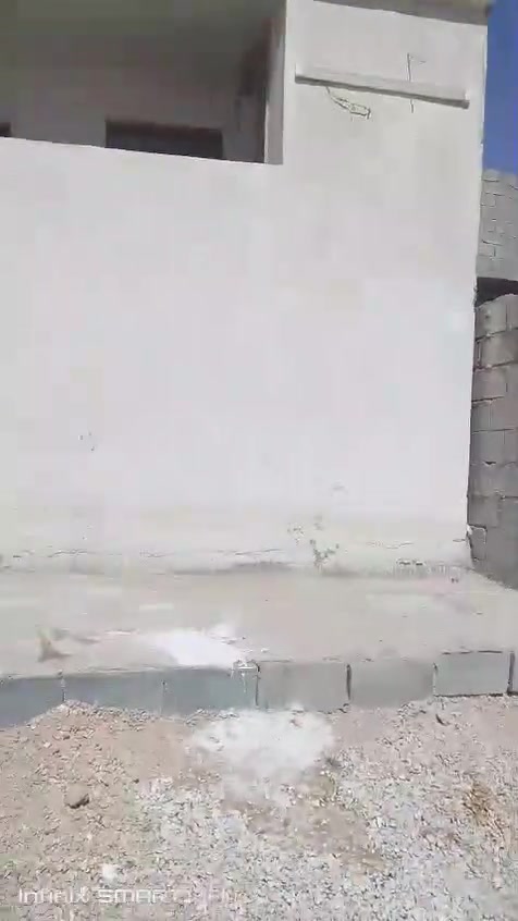 بيت لبيع يصبح حسينيه أو سكن
رقم الموبايل ***********
