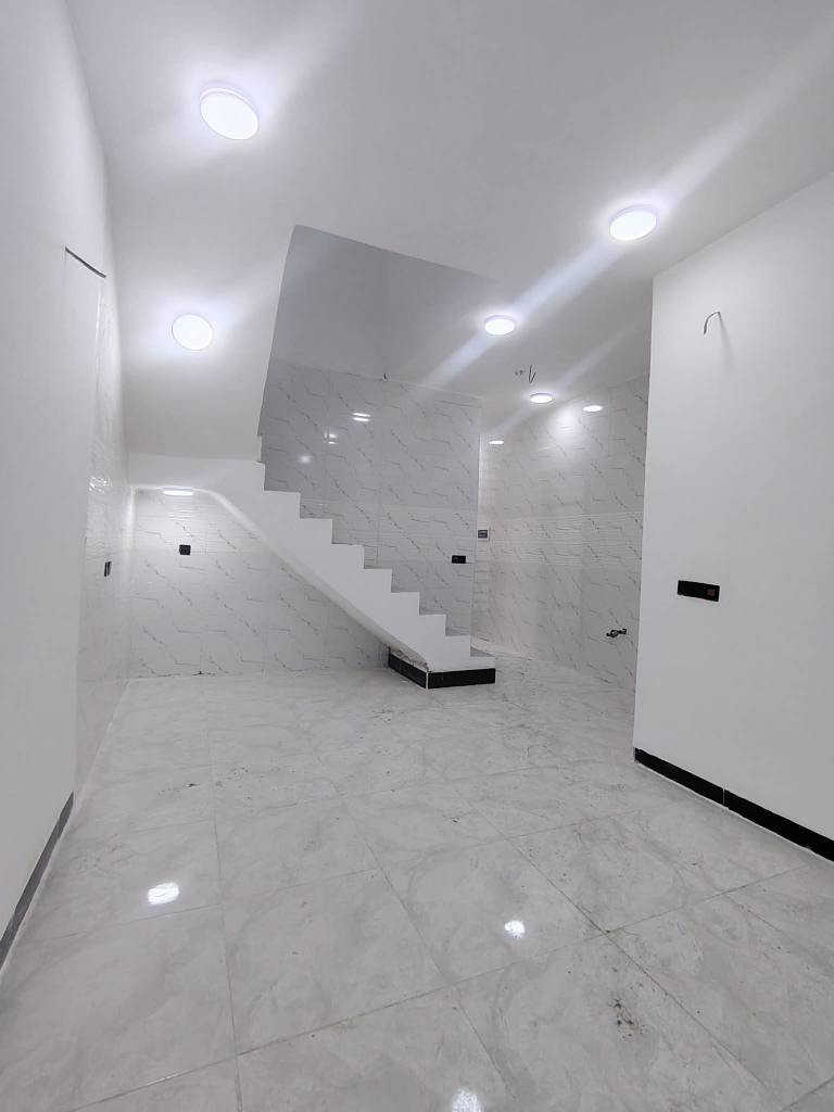 #يعلن_مكتب_ #التساهل_مقابل_قرية_لغدير_عمود282_ بشارع المطحنه
***********
#بيت_100متر_

#بيت_طابو_زراعي_سند25

#سعر35_مليون_وبيه_مجال  

بناء حديث
غير مسكون
بناء ممتاز جدا 

عنوان لبيت النجف 
#مقابل_ملحق_قرية_الغدير_مباشر 
يحتوي لبيت على+ غرفه+1صاله +ستغبال +مطبخ +صحيات بلداخل +وصحيات بلخارج 

***********وتساب النجف, العراق
