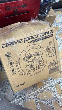 يشتغل على الحاسبه سعرها ٥٠ بل عافيه جوه سوك07774889088