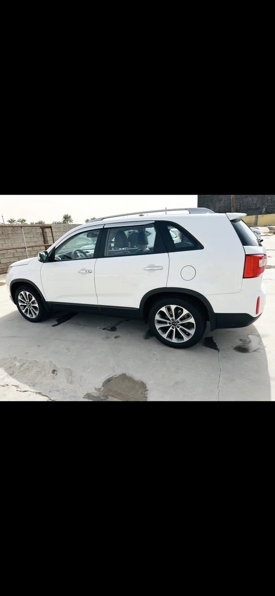 سلام وعليكم سورنتو مديل 2015 خليجي رقم سليمانيه بسمي ماشيه 94الف سياره كلش جديده بصمه تشغيل بصمه أبواب ترحيب لد امامي ولد خلفي 7 راكب 3 قطع تبريد تخم تايرات جديد سياره فول مكينه 4 سلندر بعدها لك مكفوله عدا هاذا لشبر الي بل بنيد سياره كلش حلوه وجاهزه من كلشي سعر 
$174 وبيها مجال ديالئ ‭0773 934 8594‬
