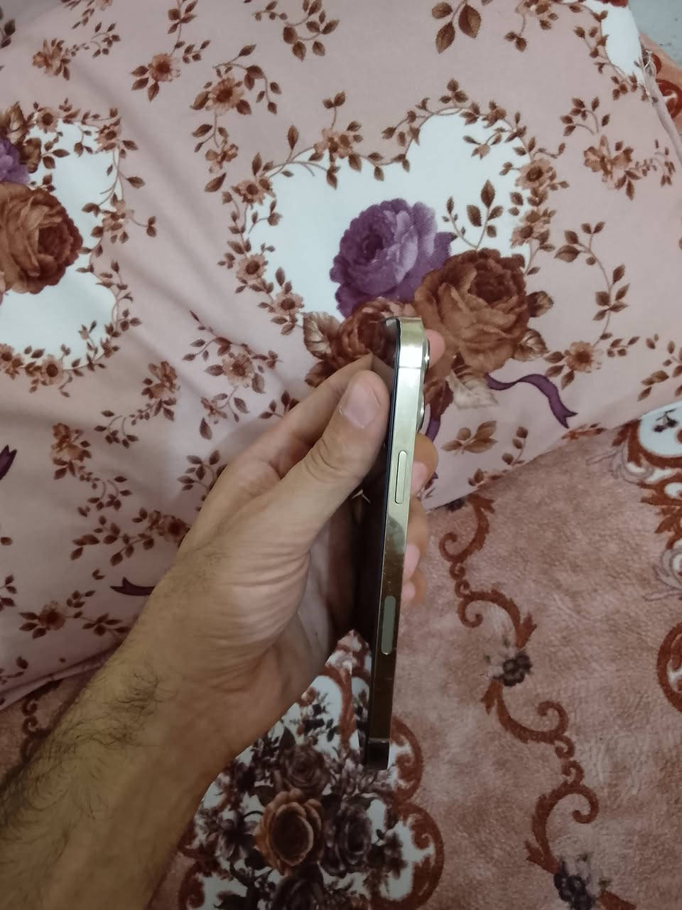 سلام عليكم ايفون 13 برو ماكس نضافه 100% جهاز فقط مبدل شاشه 3 خيارات فيس ايدي شغاله بطاريه بلاديه 80 ذاكره 256 جهاز بعده لوك مبدل ضهر درجه اولى صوت ✅اتصال✅تكنيك✅فيس ايدي✅ انطيكيا ع ضمان افحص مكاني التاجي ☎️*********** متوفر واتساب سعر 425
