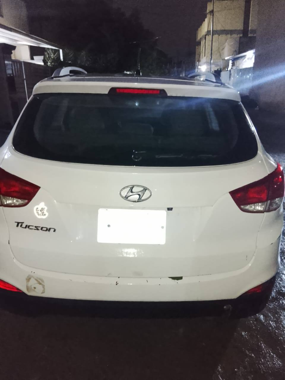 توسان موديل 2015 خليجي شركة الكاصد مكفولة كفالة عامة للبيع السعر 160 ورقة وبي مجال للاتصال على الرقم ***********
